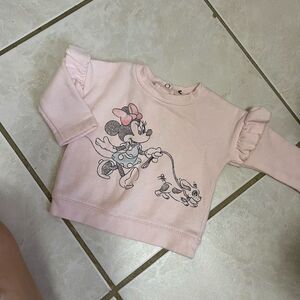 547. Disney  Size 0-3 months